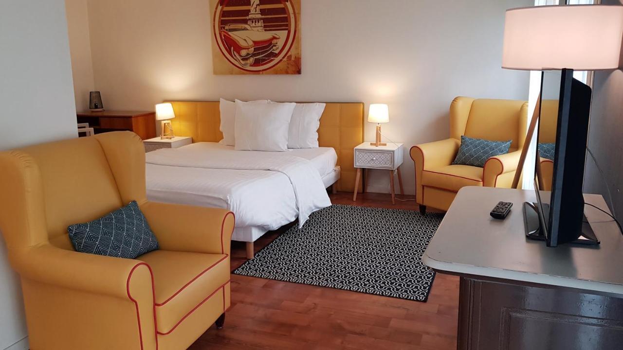 Residence Carouge Appart Hotel Бретіньї-сюр-Орж Екстер'єр фото