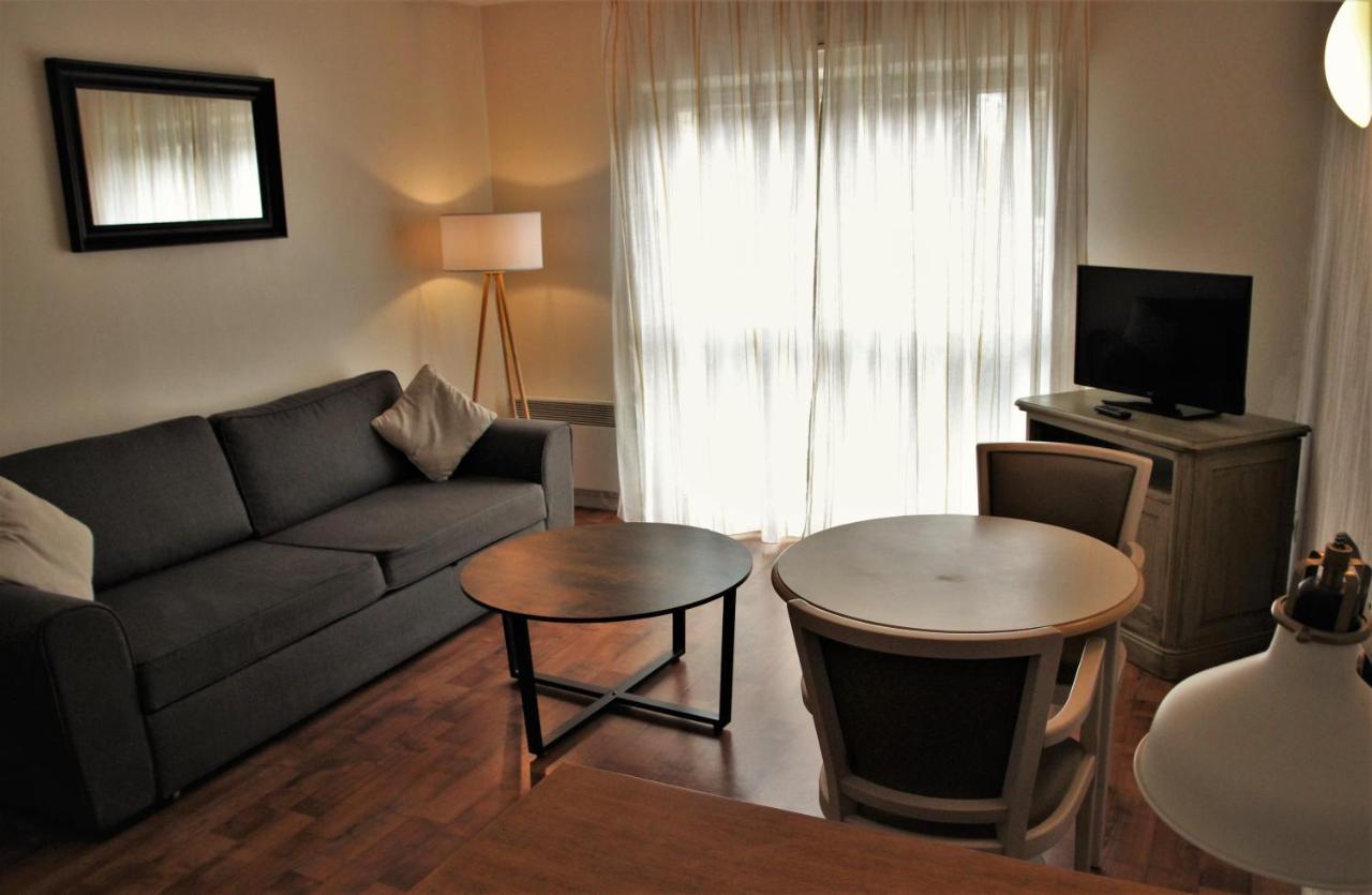 Residence Carouge Appart Hotel Бретіньї-сюр-Орж Екстер'єр фото