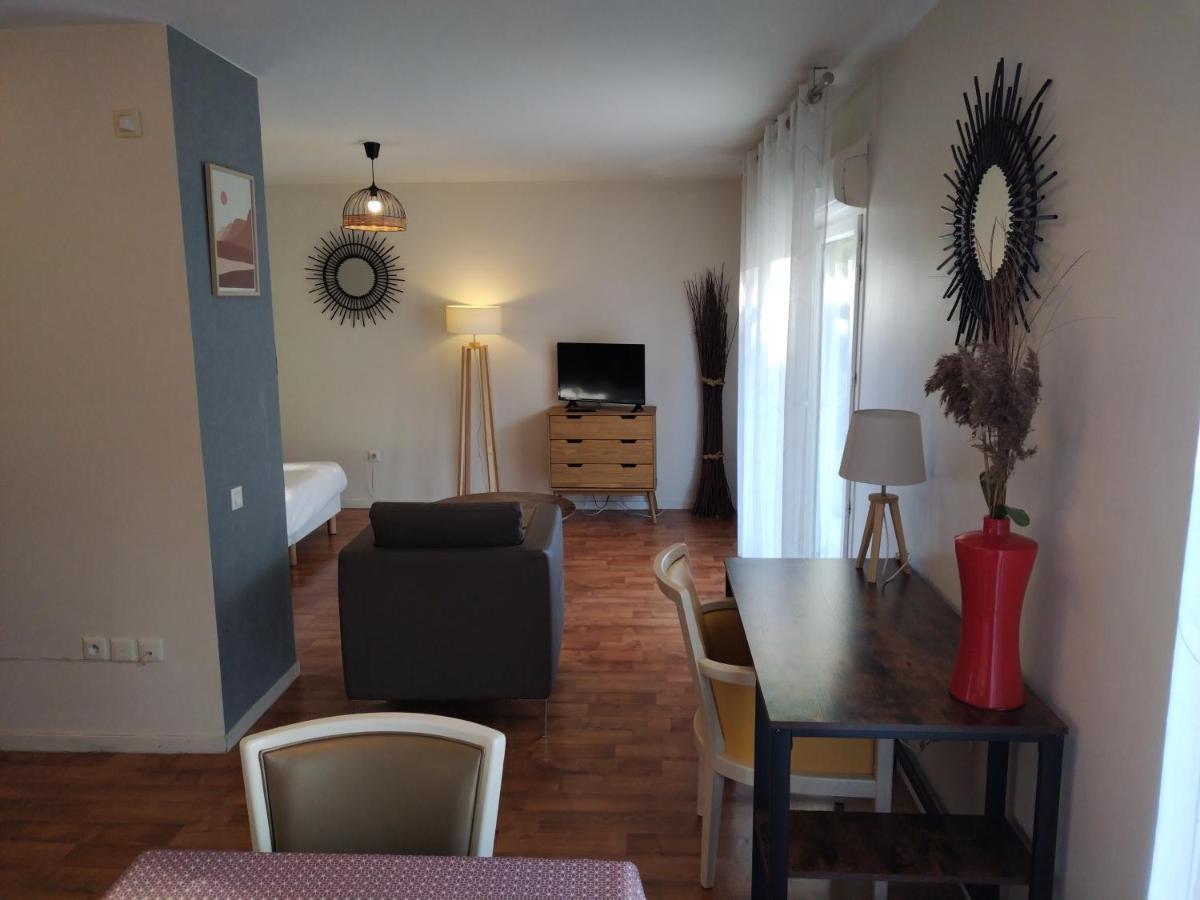 Residence Carouge Appart Hotel Бретіньї-сюр-Орж Екстер'єр фото