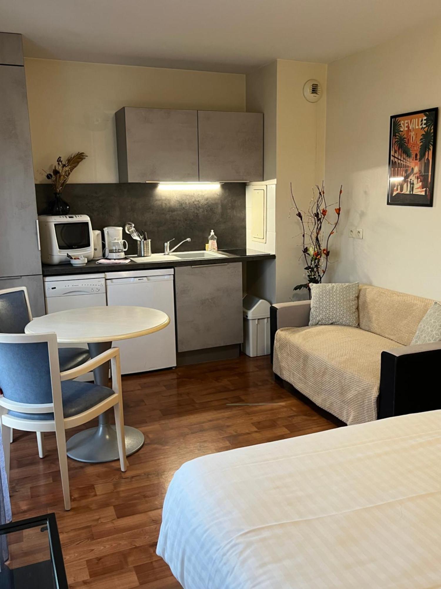 Residence Carouge Appart Hotel Бретіньї-сюр-Орж Екстер'єр фото