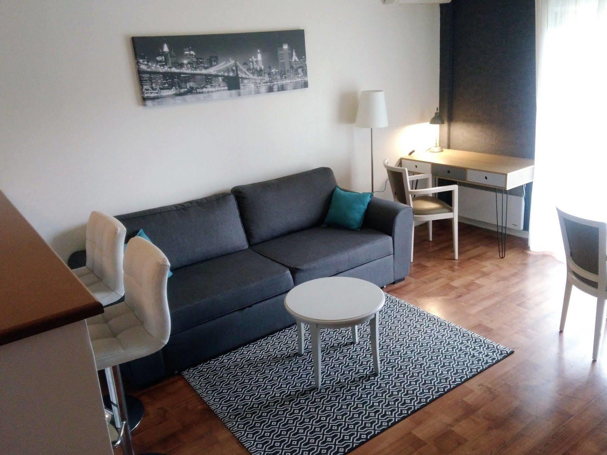 Residence Carouge Appart Hotel Бретіньї-сюр-Орж Екстер'єр фото