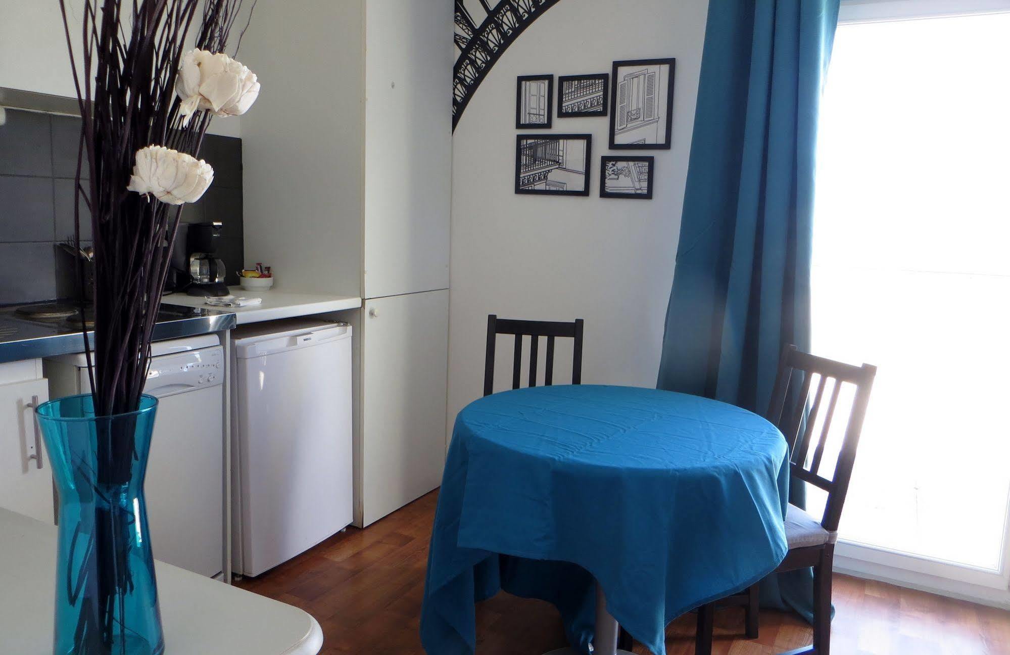Residence Carouge Appart Hotel Бретіньї-сюр-Орж Екстер'єр фото